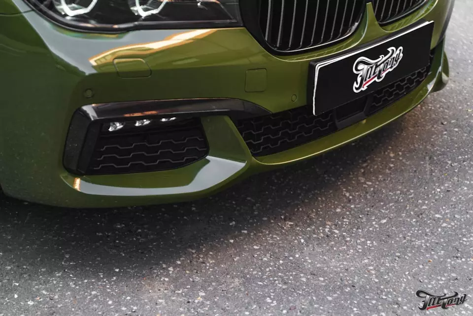 BMW 7. Оклейка кузова в Force Green + кованый карбон!